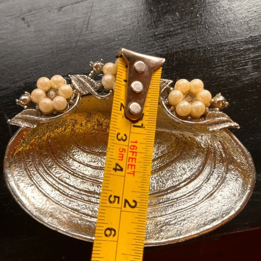 Faux Pearl Rhinestone Clam Shell Seashell Trinket Dish Beach Ocean Decor